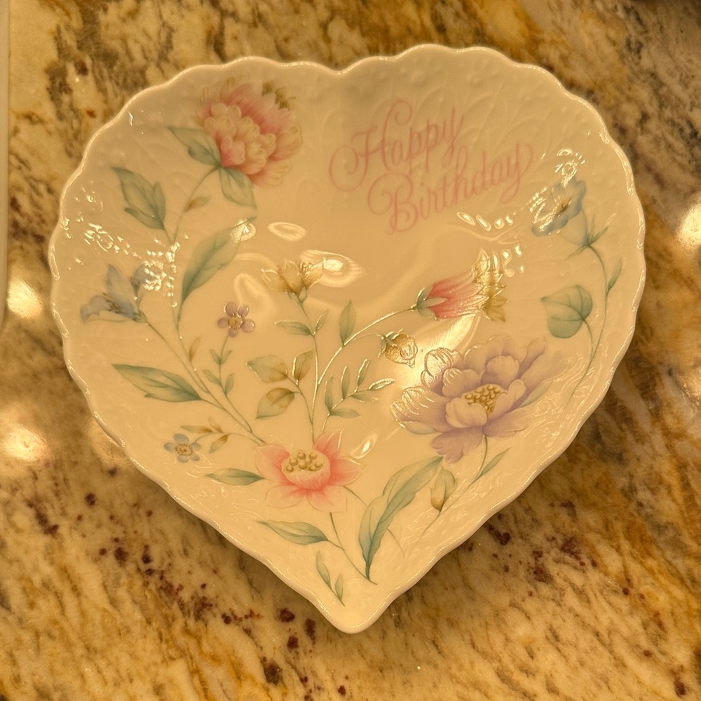 Heart Shaped 'Happy Birthday' Floral Trinket Dish